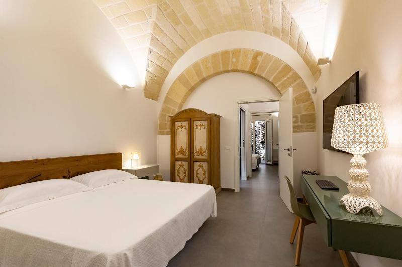 Palazzo Guajana - image 40