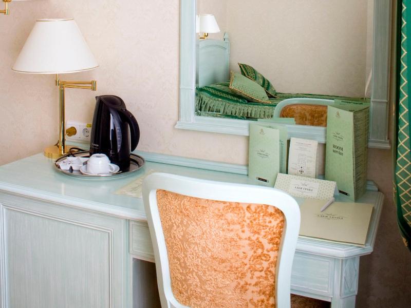Classic Single Room with Shower image 2