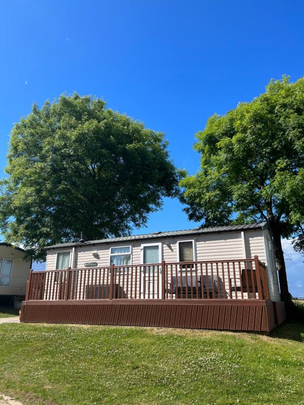 Two-Bedroom Caravan image 2