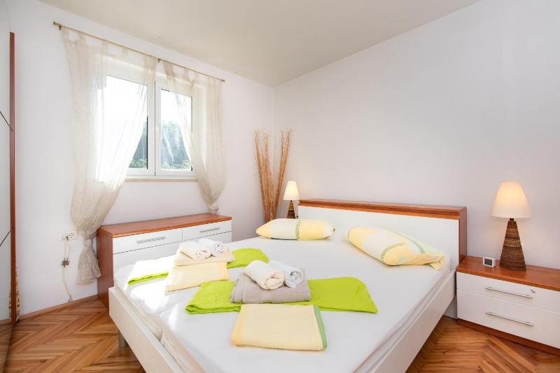 Apartment PORTAPISANA just 50m from the beach - image 14