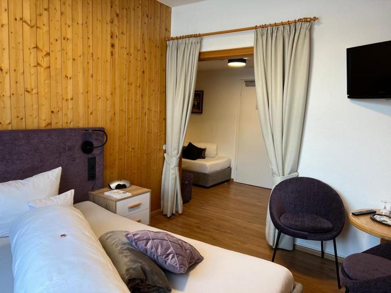 Twin Room image 1