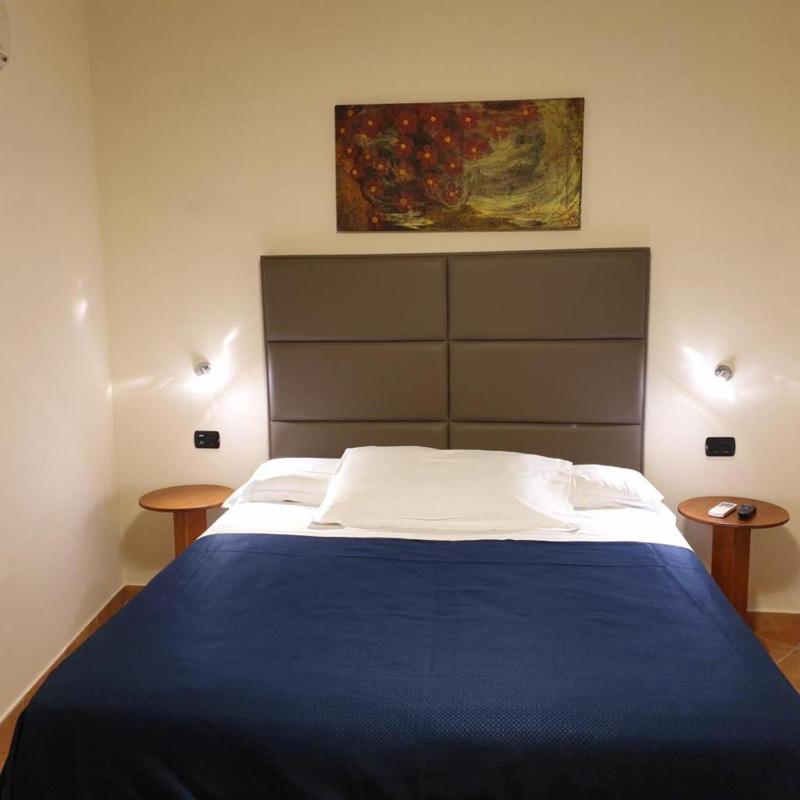 Two-Bedroom Apartment with Terrace image 4