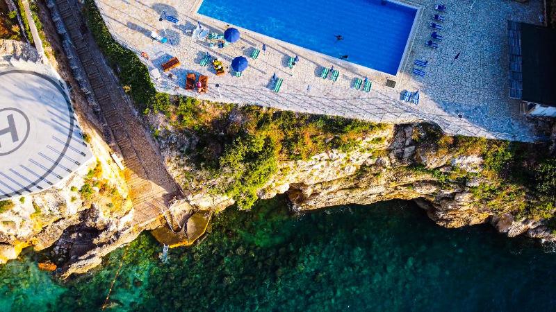 Villa Amos at Aquamarine Residence - image 2