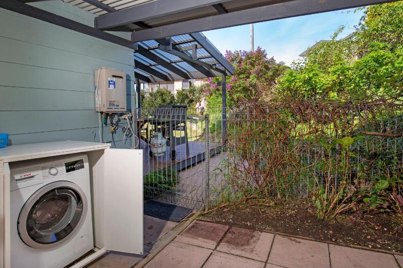 WindanSea Cottage Pet Friendly Ocean Glimpses - image 17