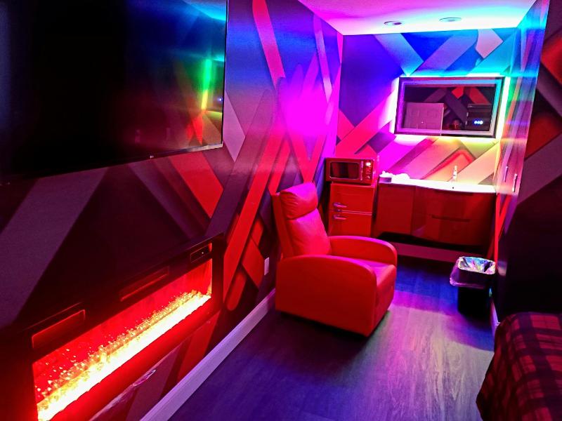 Superior King Room image 2