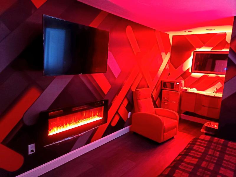 Superior King Room image 4