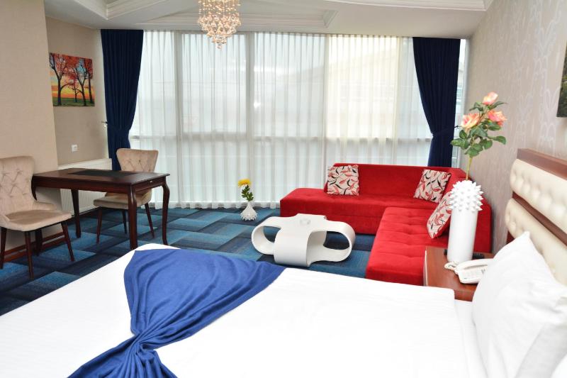 Business Grand Hotel - image 8