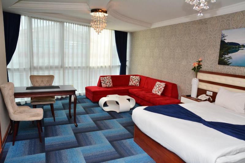 Junior Suite image 1