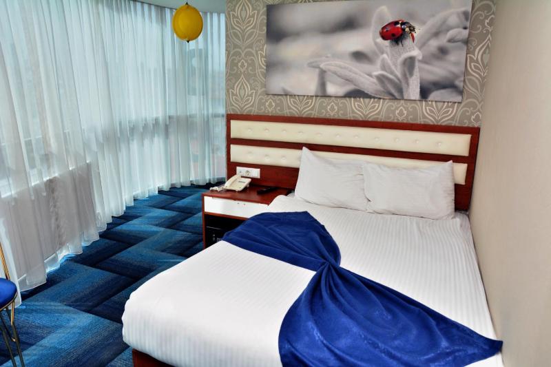 Standard Single Room image 2