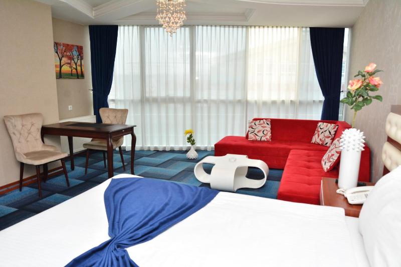Junior Suite image 4