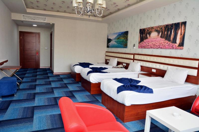 Triple Room image 2