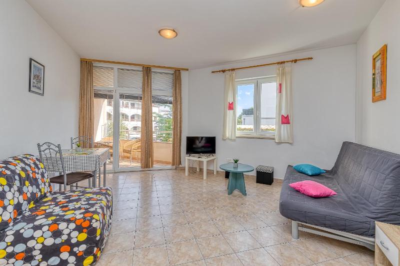 Sunrise Apartments - image 29