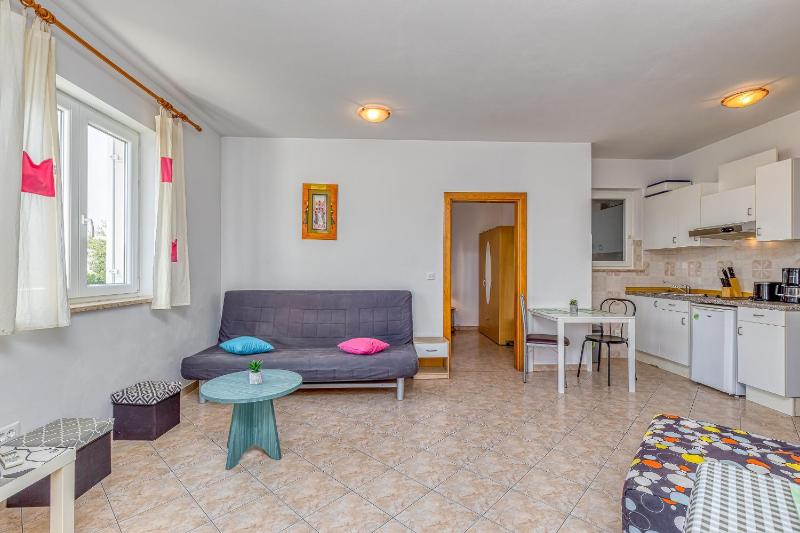Sunrise Apartments - image 16