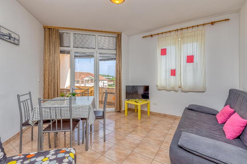 Sunrise Apartments - image 15