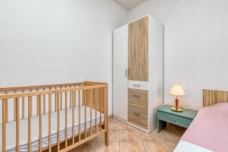 Sunrise Apartments - image 27