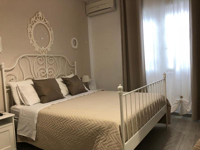 Standard Triple Room image 1