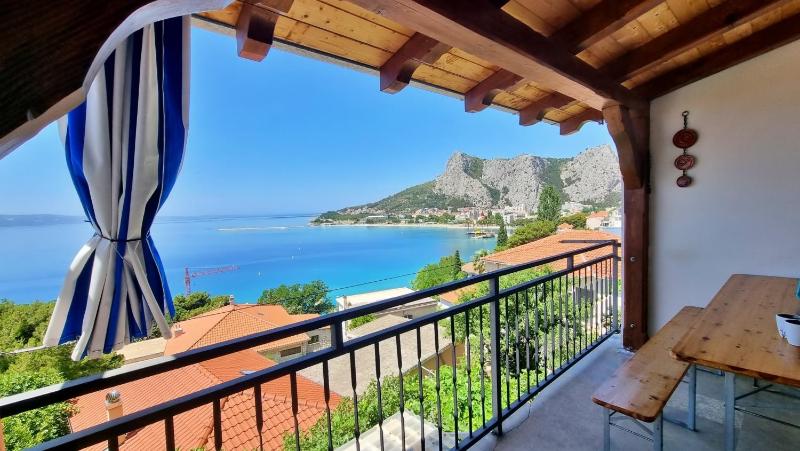 Apartment with Sea View image 1