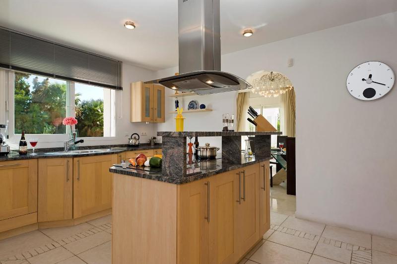 Villa Miraflores Sol by Villa Plus - image 12