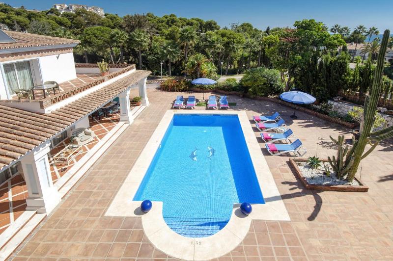 Villa Miraflores Sol by Villa Plus - image 6