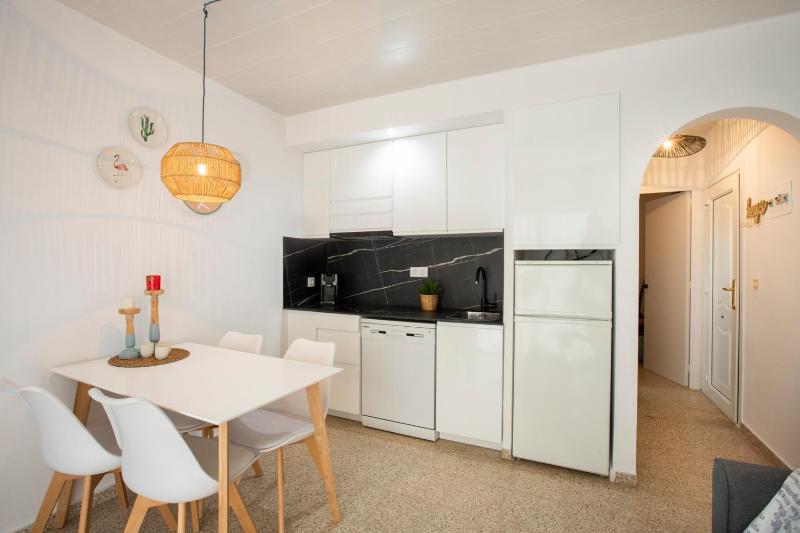 1012 Apartamento cerca de la playa by homeselectspain - image 7