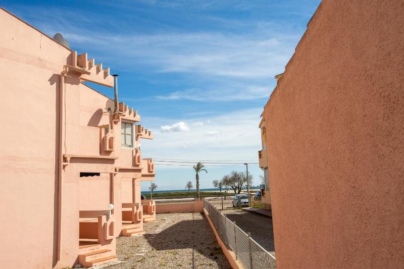 1012 Apartamento cerca de la playa by homeselectspain - image 3