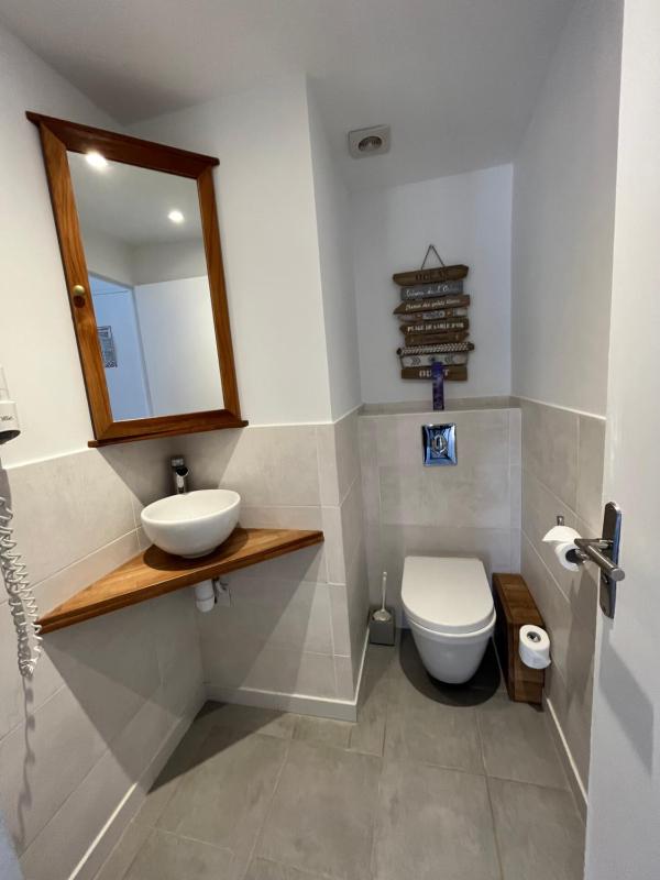 Hostellerie Provencale - image 22