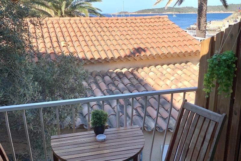 Hostellerie Provencale - image 18