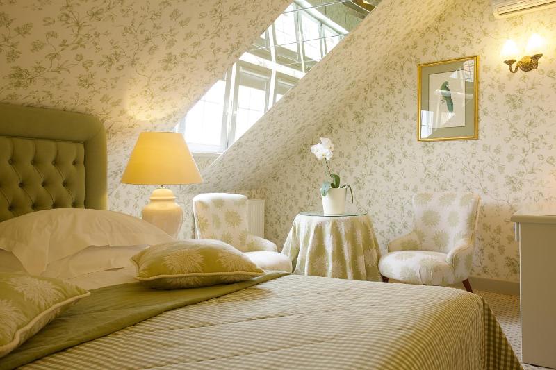 Classic Double or Twin Room with Spa Access image 4
