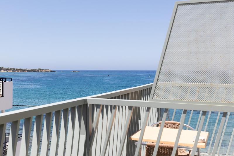 Alia Beach Hotel by Estia - image 30