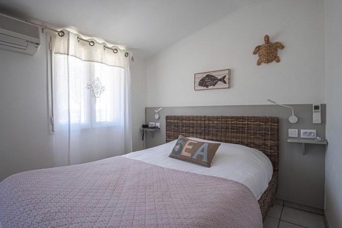 Hostellerie Provencale - image 31