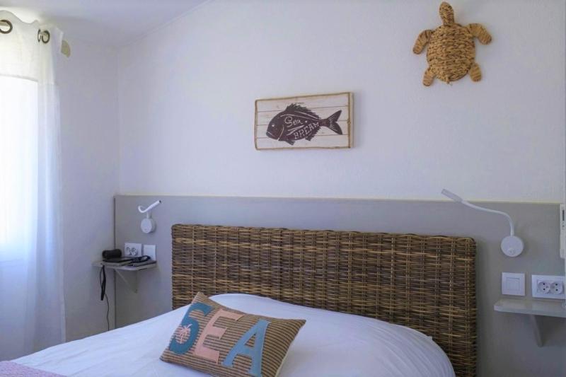 Hostellerie Provencale - image 7