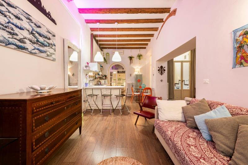 Florence Hideaway by Mmega - image 13