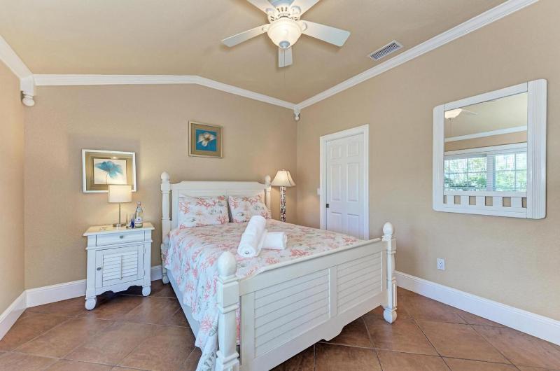 Sand Dollar: Poolside Condo 2 Blocks to Beach by Anna Maria Life Vacation Rentals - image 21