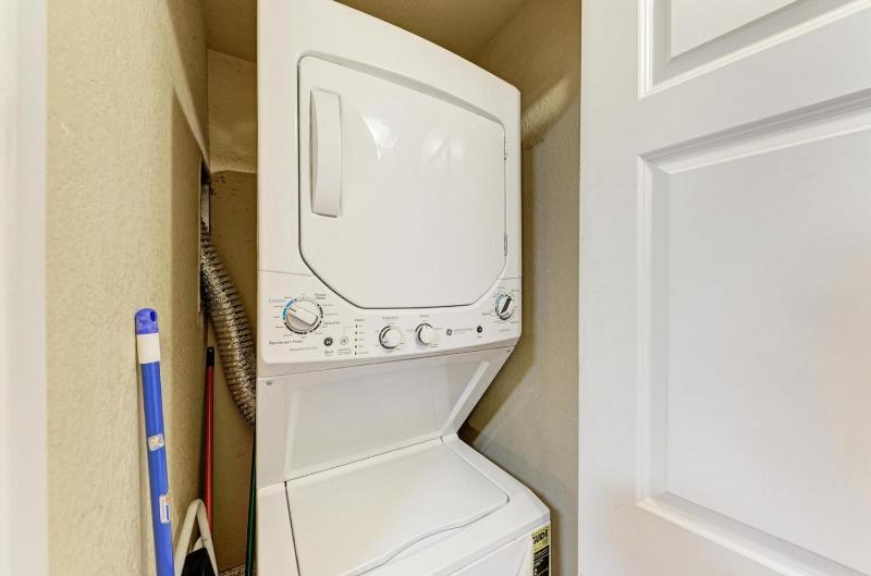 Sand Dollar: Poolside Condo 2 Blocks to Beach by Anna Maria Life Vacation Rentals - image 19