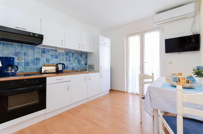 One-Bedroom apartment Standard image 4