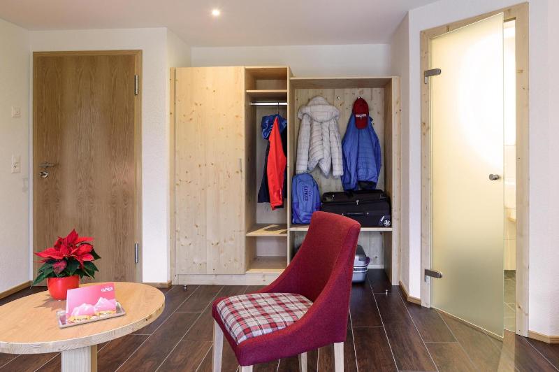 Superior Double Room image 3
