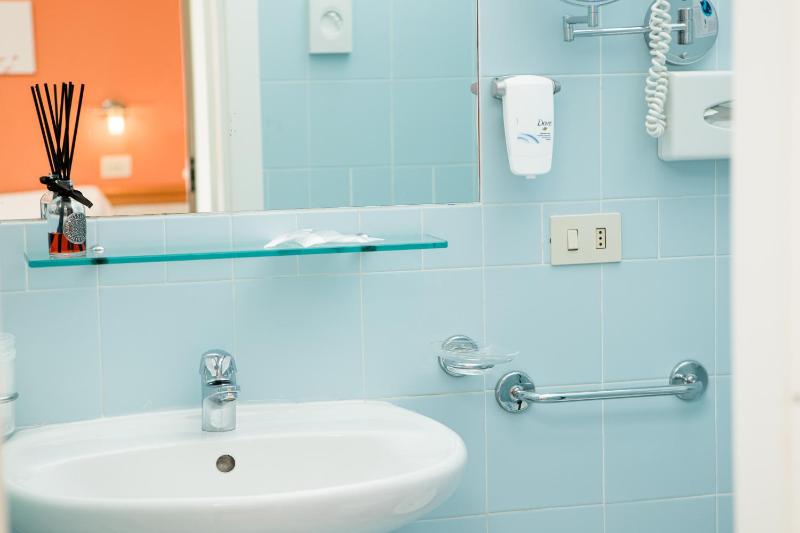 Triple Room image 2