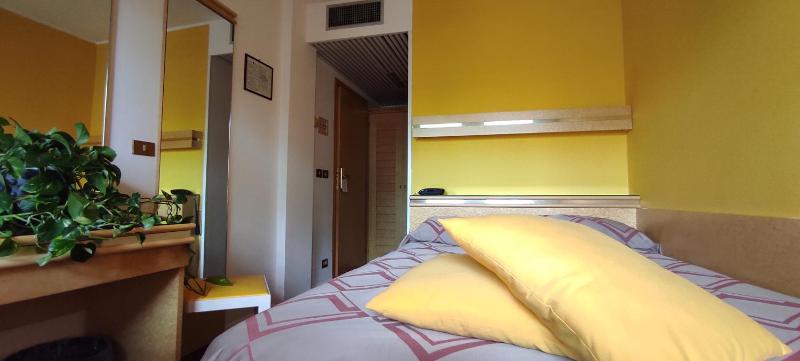 Hotel Antares - image 2