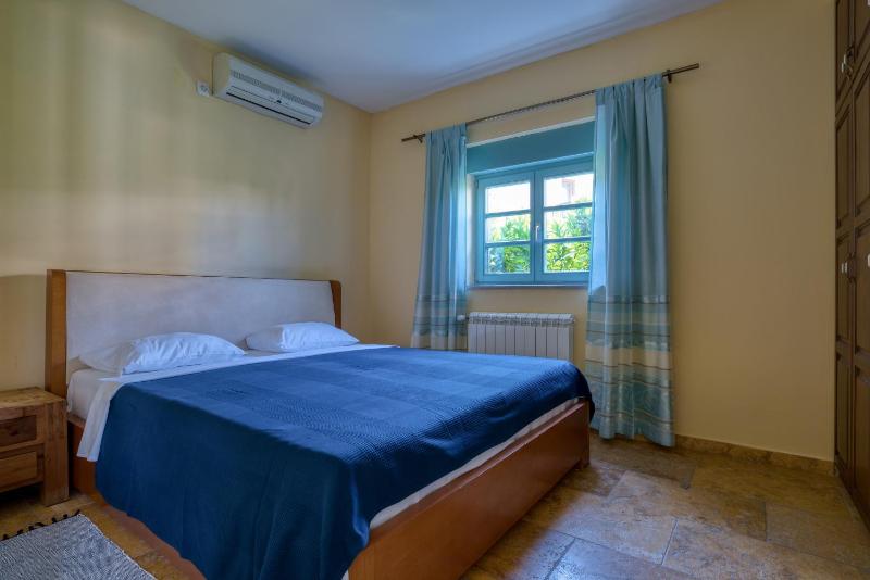 Two-Bedroom Apartment image 4
