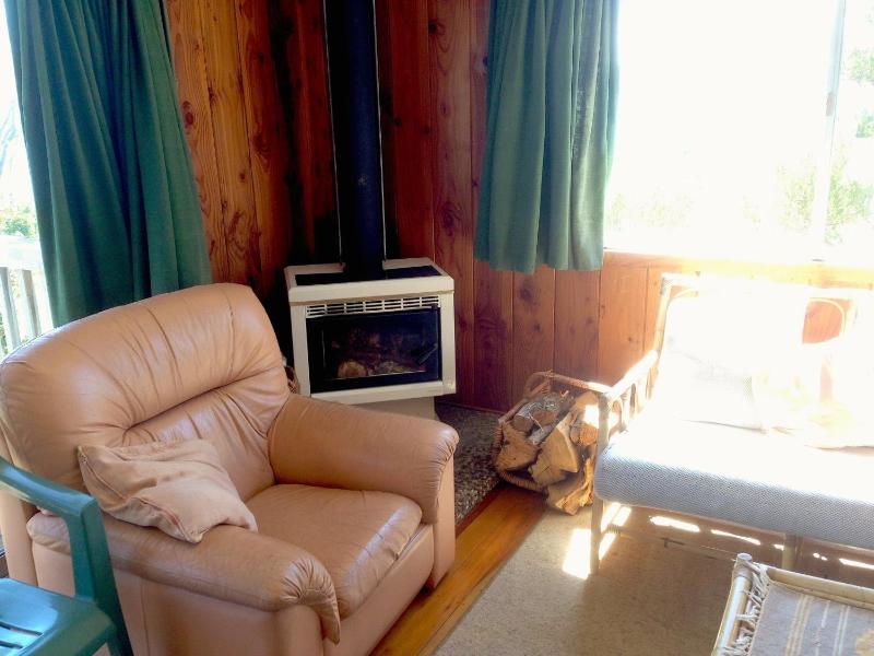 Relax Lakeside - Five Mile Bay Holiday Home - image 19