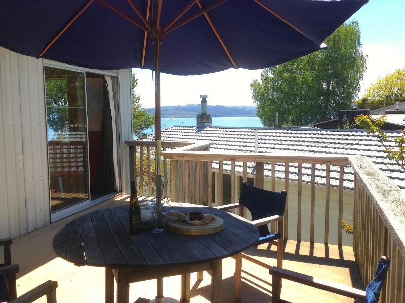 Relax Lakeside - Five Mile Bay Holiday Home - image 21