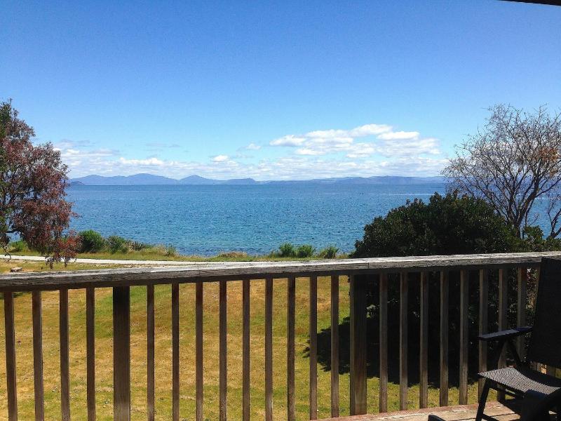 Relax Lakeside - Five Mile Bay Holiday Home - image 12