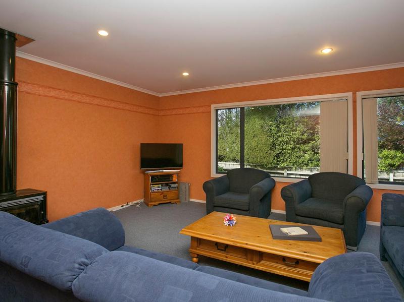 Laid Back on Lakewood - Taupo Holiday Home - image 11