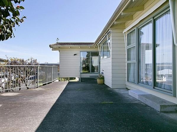 Golders Heights - Taupo Holiday Home - image 14