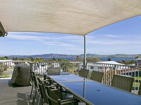 Golders Heights - Taupo Holiday Home - image 9