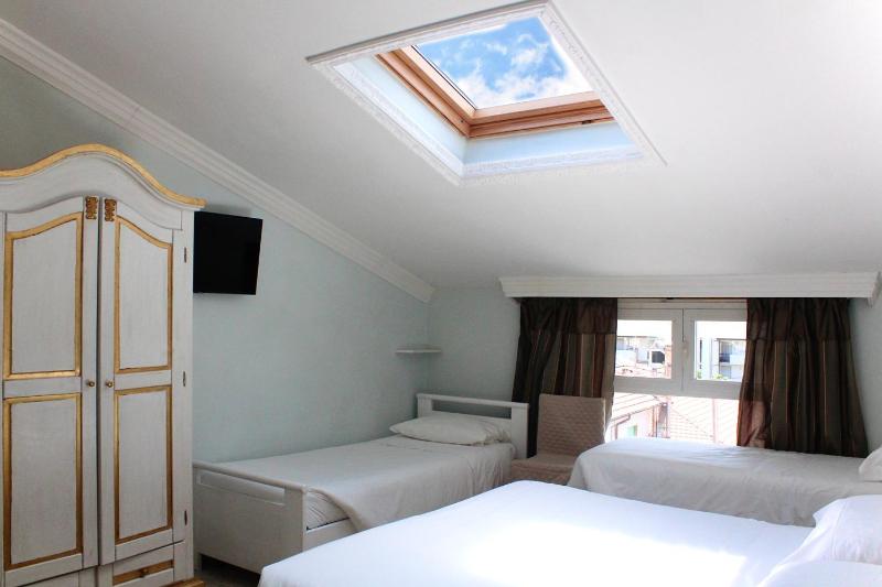Hotel Tahiti - image 26