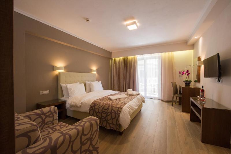 Adams Hotel - image 33