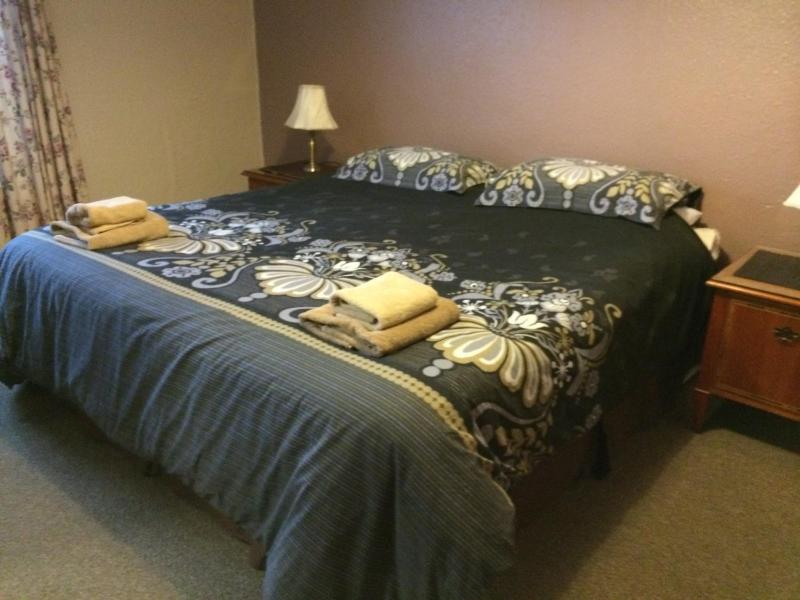 Family Room with Bathroom image 1