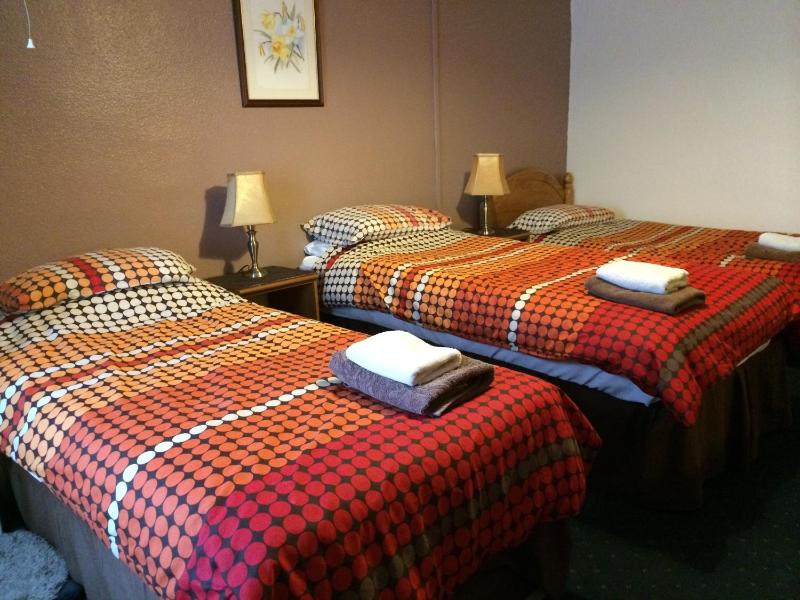 Single Room with Shared Bathroom image 1