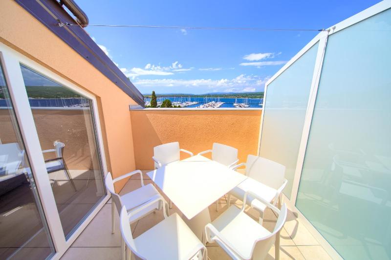 Suite with Sea View - Attic image 3